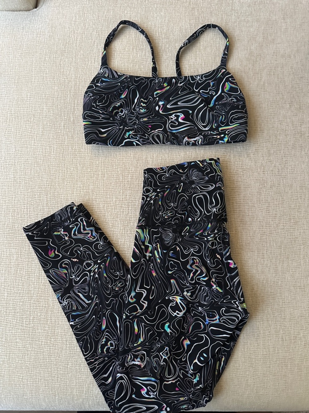 lululemon athletica Black Marble Swirl Sports Bra & Wunder Train Leggings Set